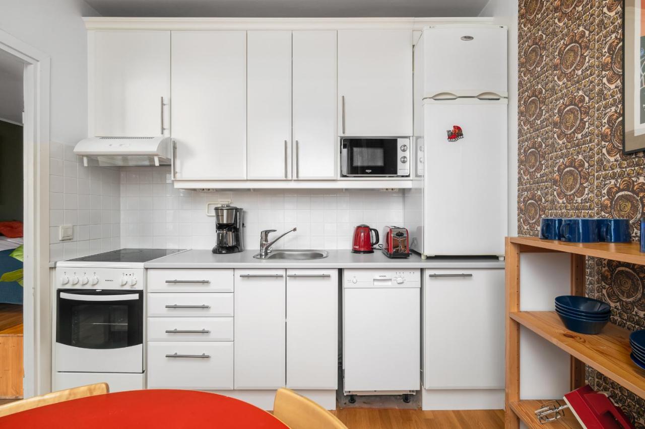 Апартаменты Wehost Spacious Traveller'S Hq Above Metro @Vilhonvuorenkuja 16 Хельсинки Экстерьер фото